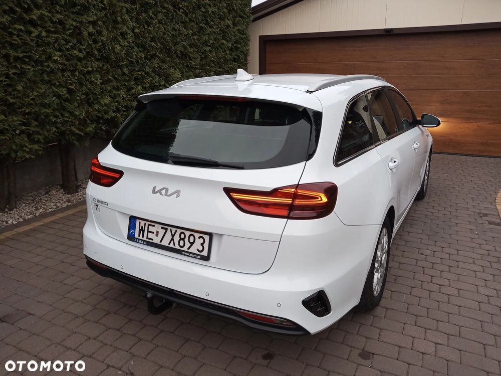 Kia Ceed 1.5 T-GDI M - 12