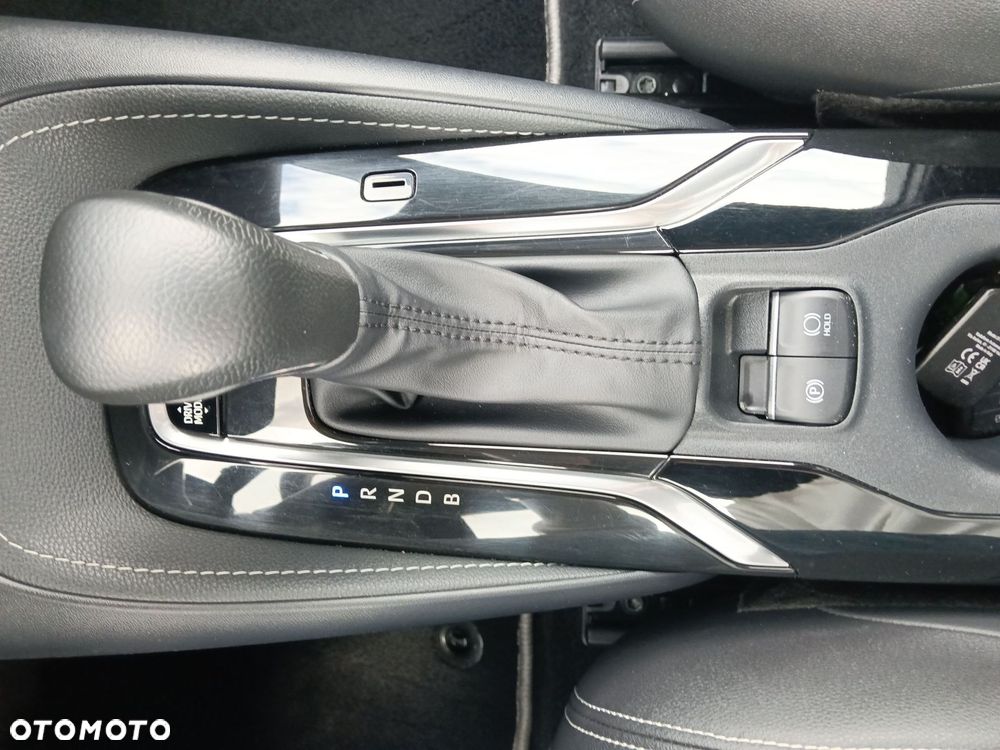 Toyota Corolla 1.8 Hybrid Style - 24