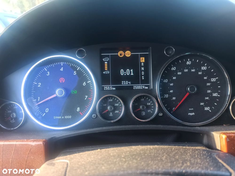 Volkswagen Touareg - 7