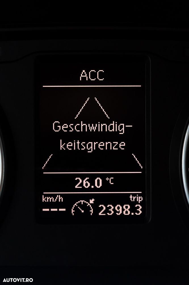 Volkswagen Multivan - 17