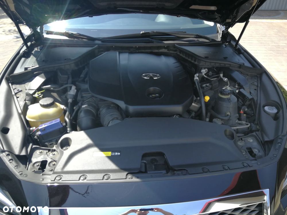 Infiniti Q50 2.2d - 16