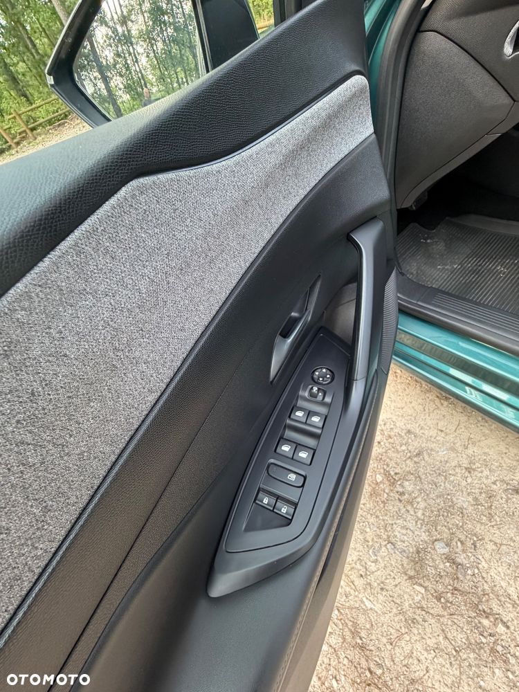 Peugeot 308 1.2 PureTech Allure Pack S&S EAT8 - 23