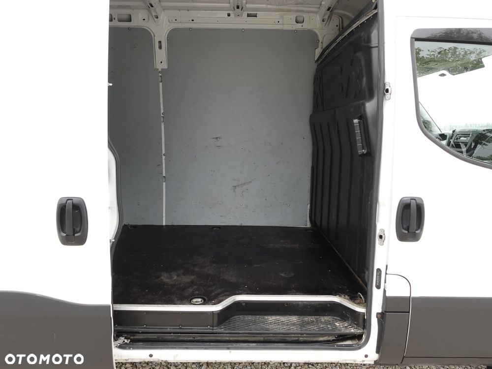 Iveco 35S14 L3H2 - 34