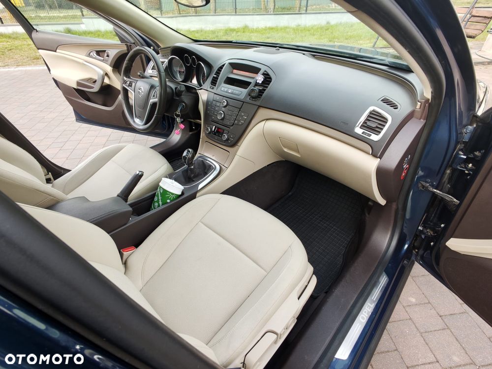 Opel Insignia 1.6 - 6