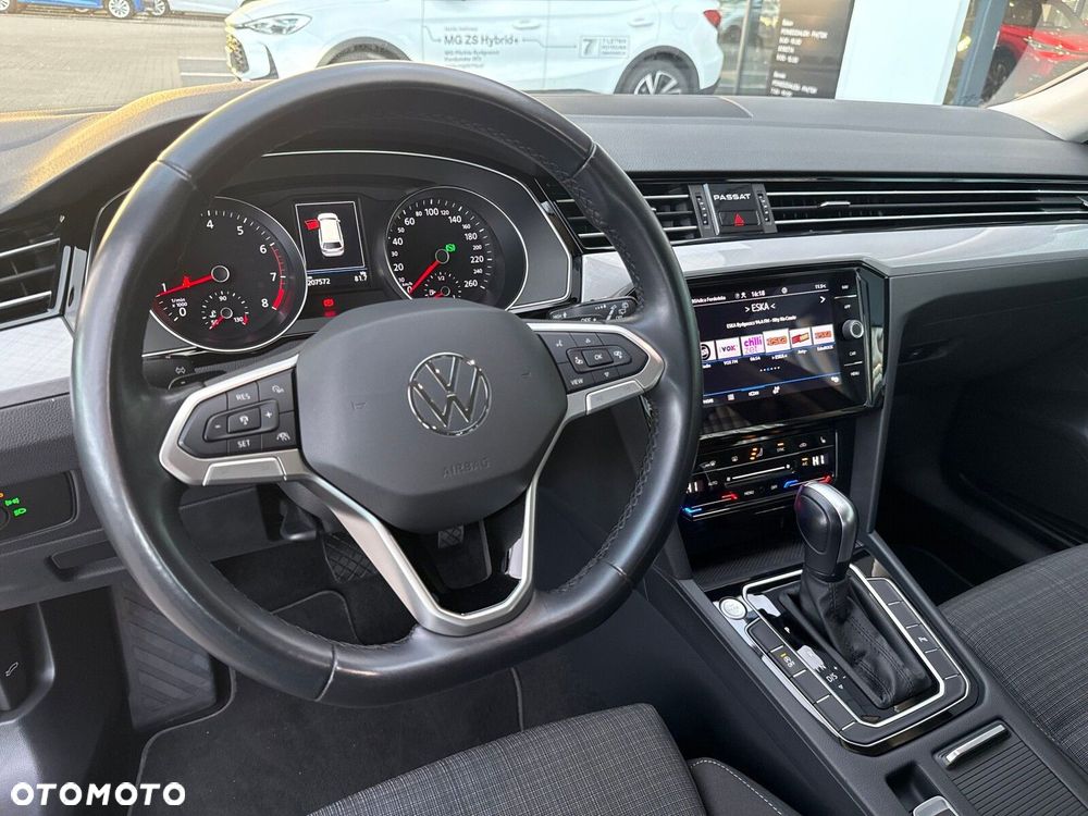 Volkswagen Passat Variant 2.0 TSI Business DSG - 10
