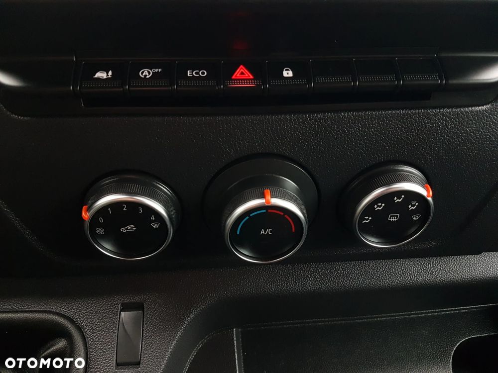 Renault MASTER 8EP CHŁODNIA MROŹNIA 4,22x2,11x2,01 IZOTERMA AGREGAT THERMO KING V-500 MAX GRZANIE KLIMA KRAJOWY - 37