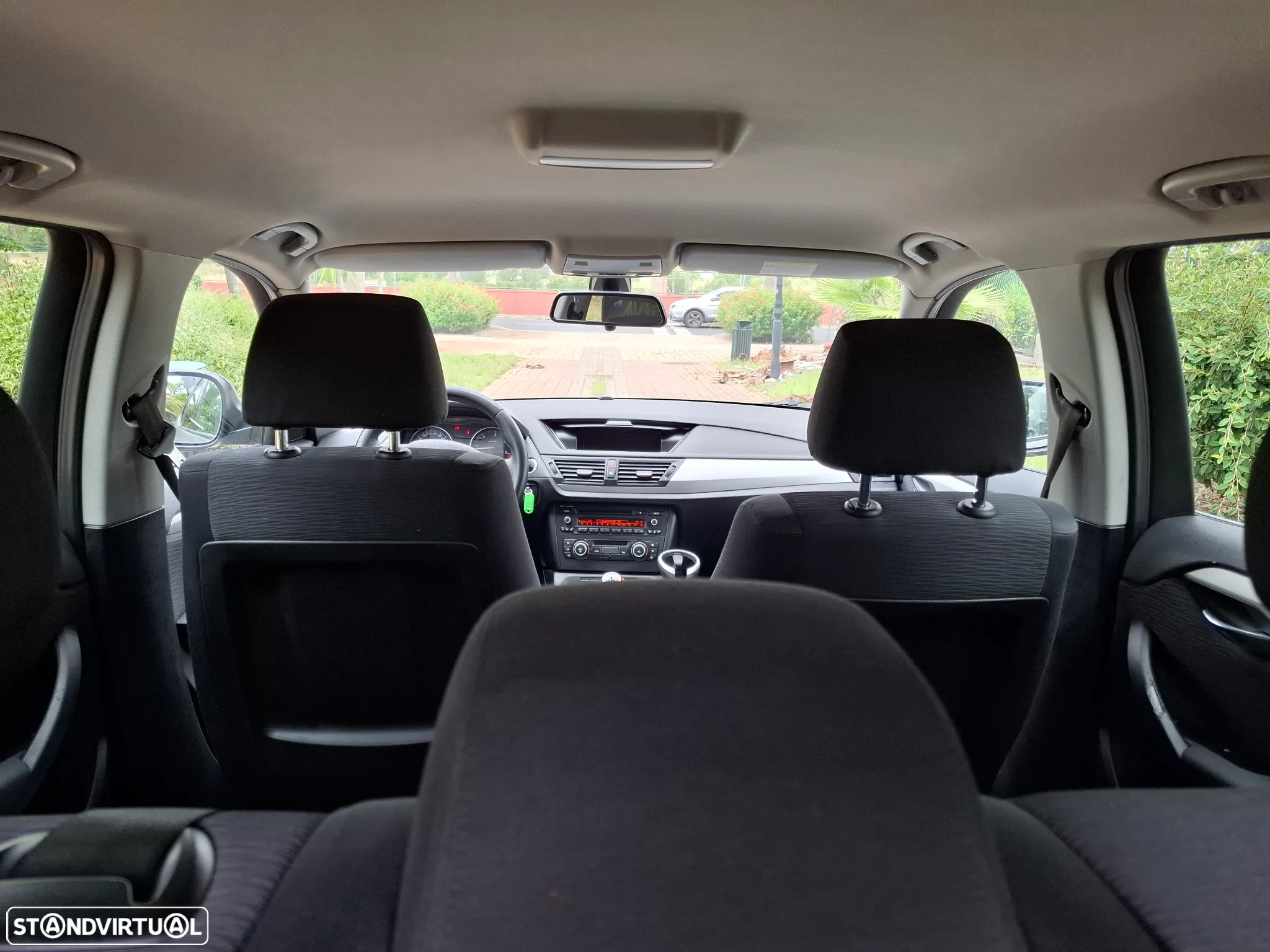 BMW X1 18 d sDrive - 8
