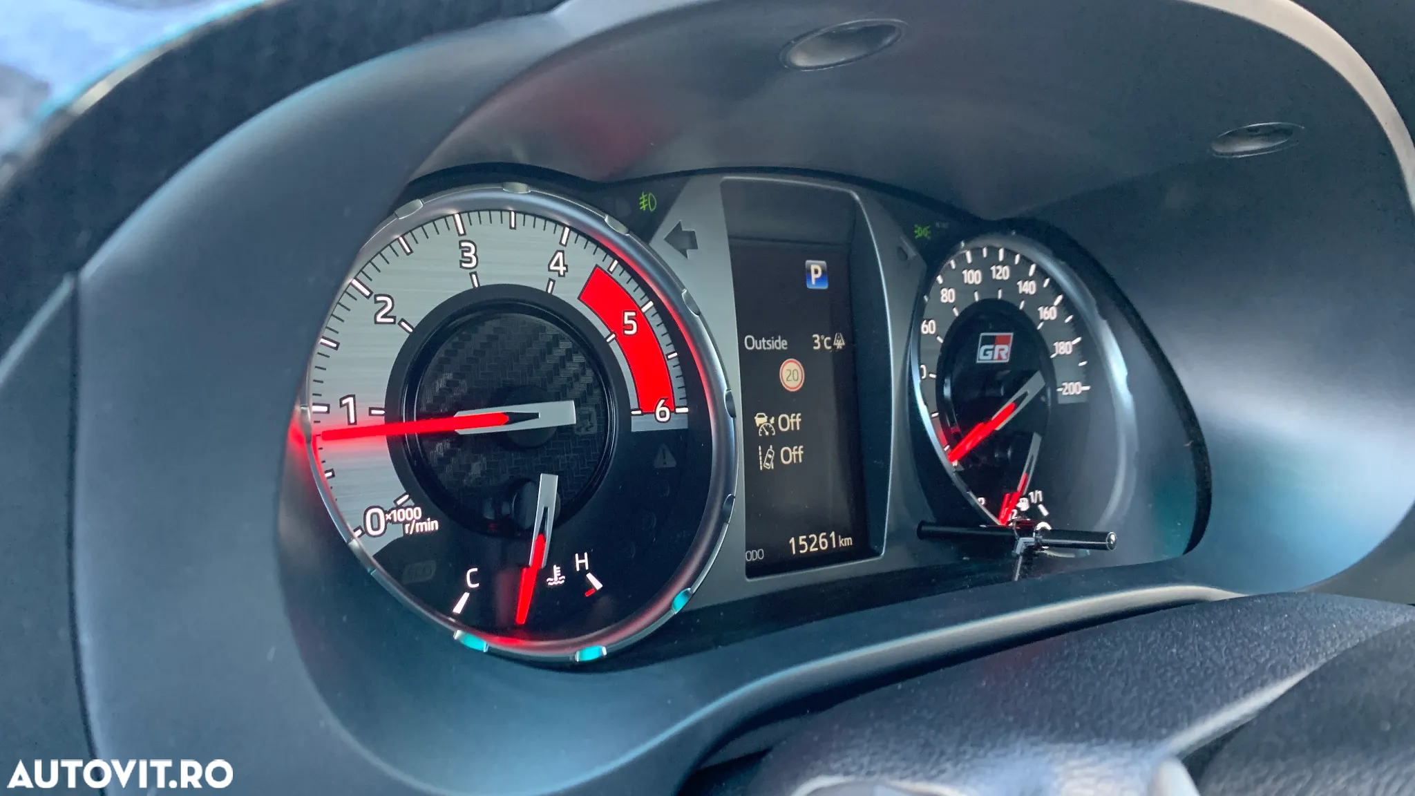 Toyota Hilux 2.8D 204CP 4x4 Double Cab AT GR Sport - 18