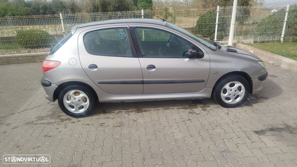 Peugeot 206 1.1 XR - 5