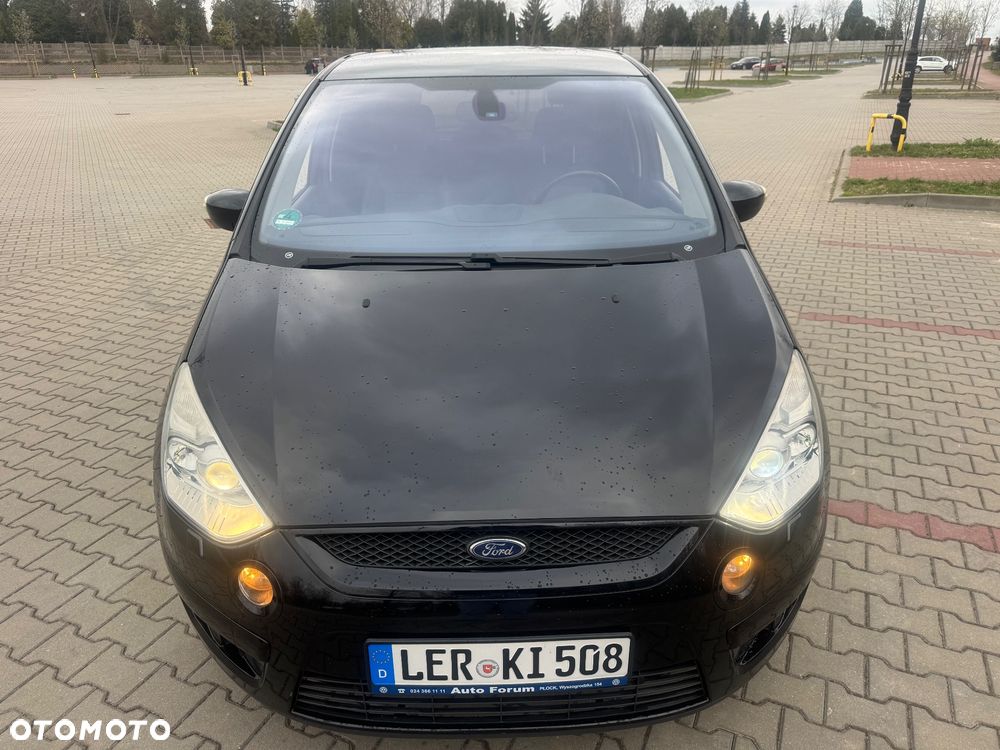Ford S-Max 2.5 Titanium - 32