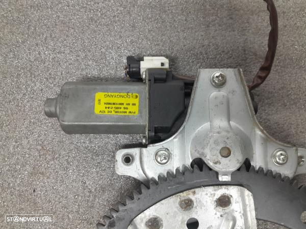 Elevador Tras Esq  Chevrolet Matiz (M200, M250) - 3