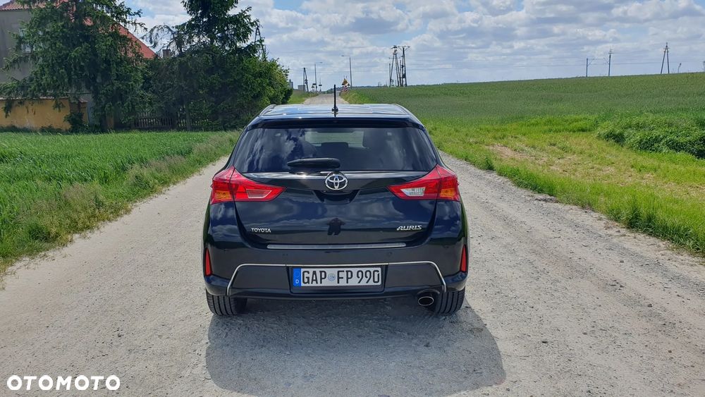 Toyota Auris 1.6 Premium Start - 3