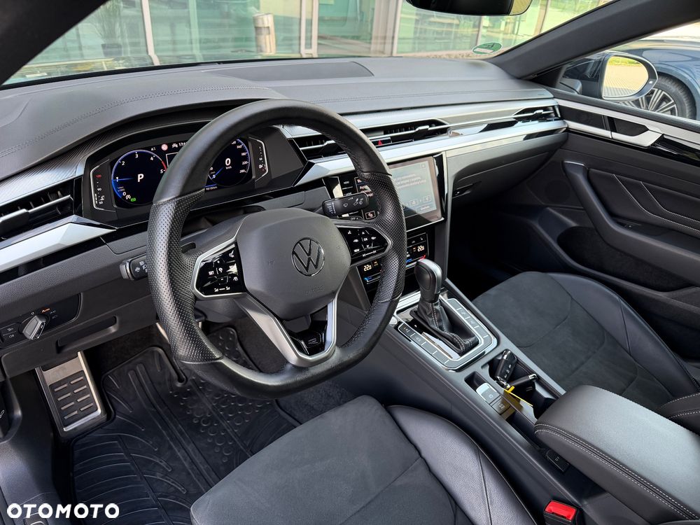 Volkswagen Arteon 2.0 TDI SCR 4Motion DSG R-Line - 17
