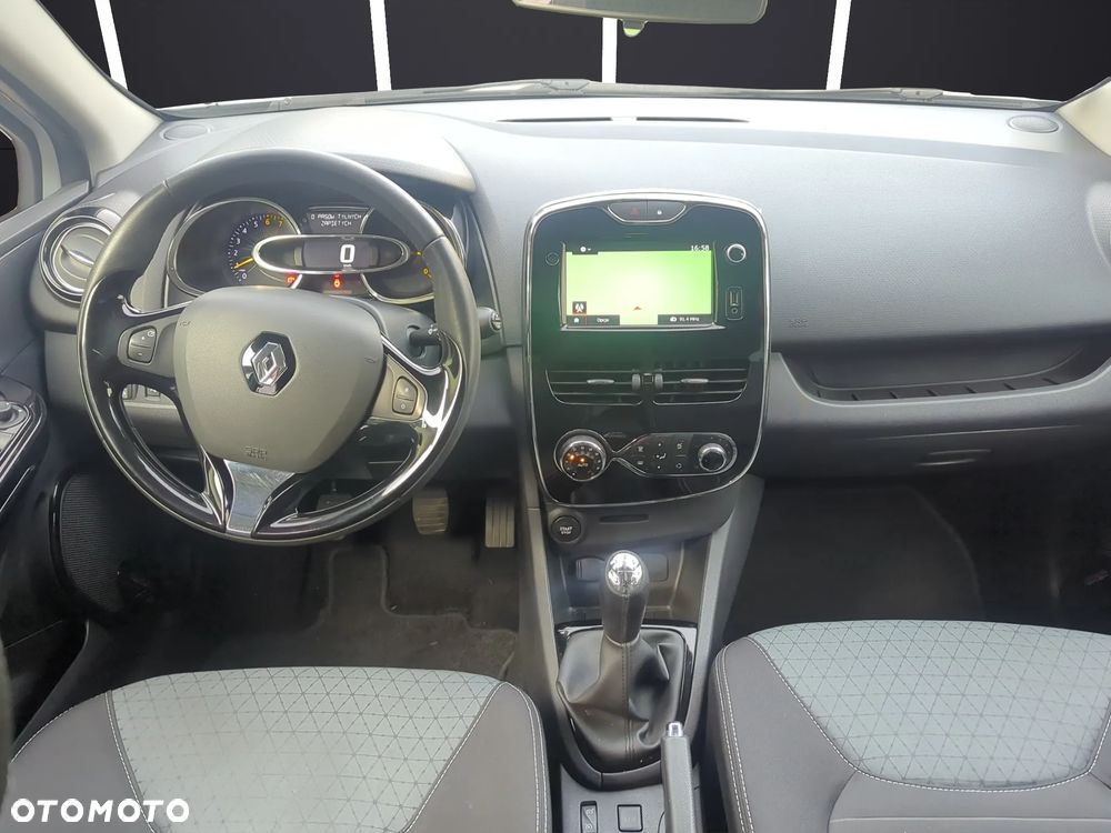 Renault Clio TCe 90 Luxe - 22