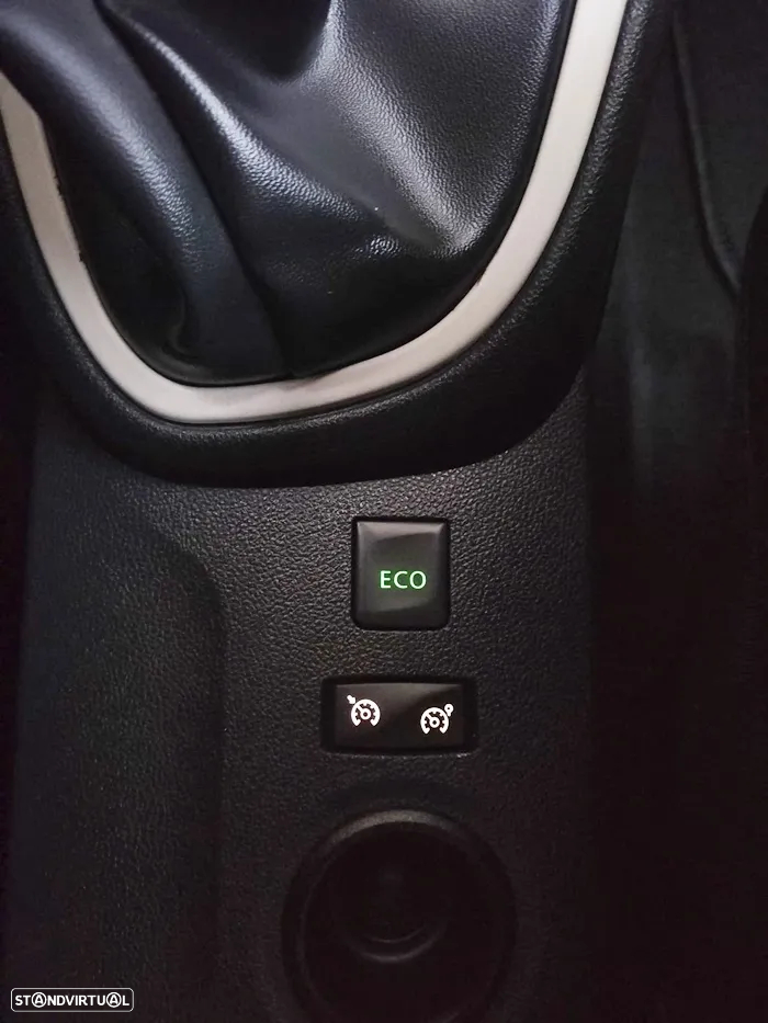 Renault Captur (ENERGY) TCe 90 LIMITED - 40