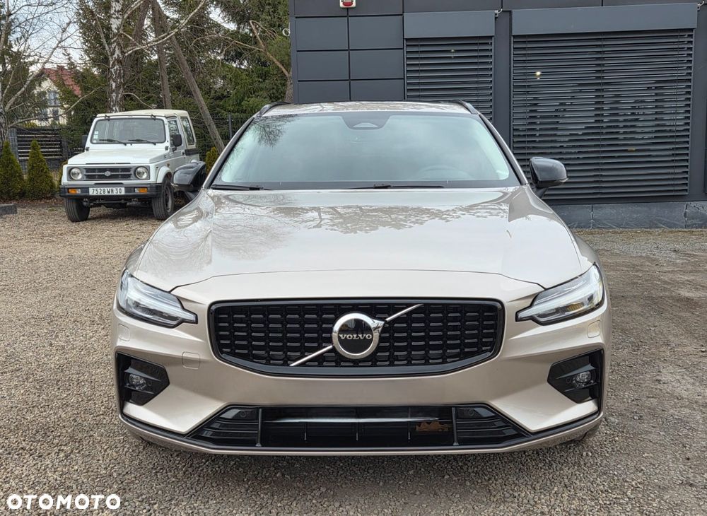 Volvo V60 B4 B DKG Ultra Dark - 4