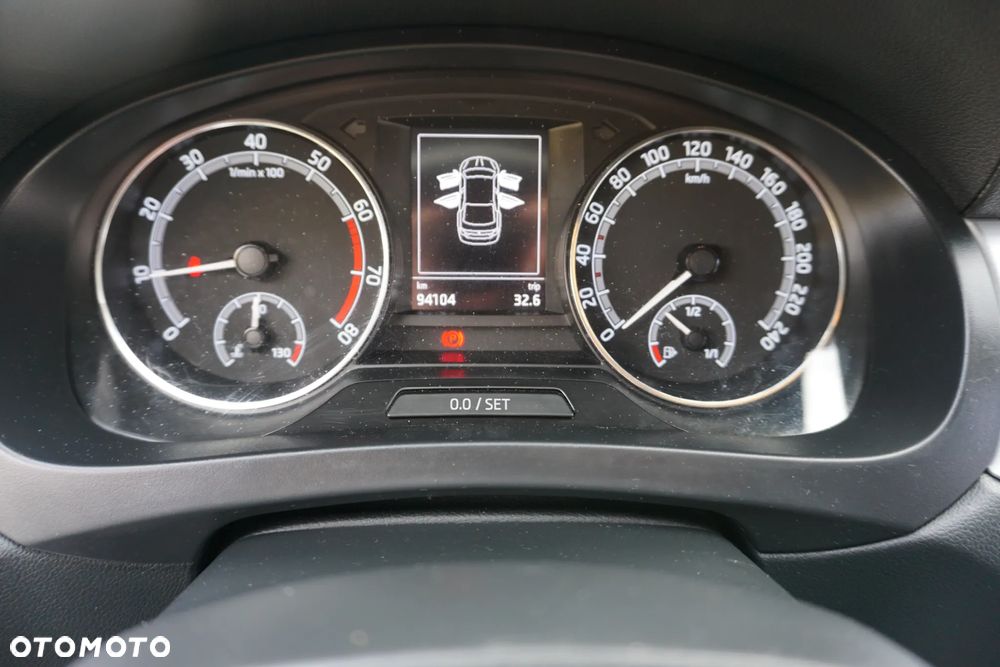 Skoda RAPID Spb 1.0 TSI Ambition - 13