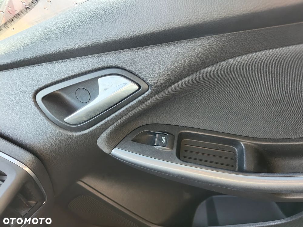 Ford Focus 1.6 EcoBoost Edition - 21