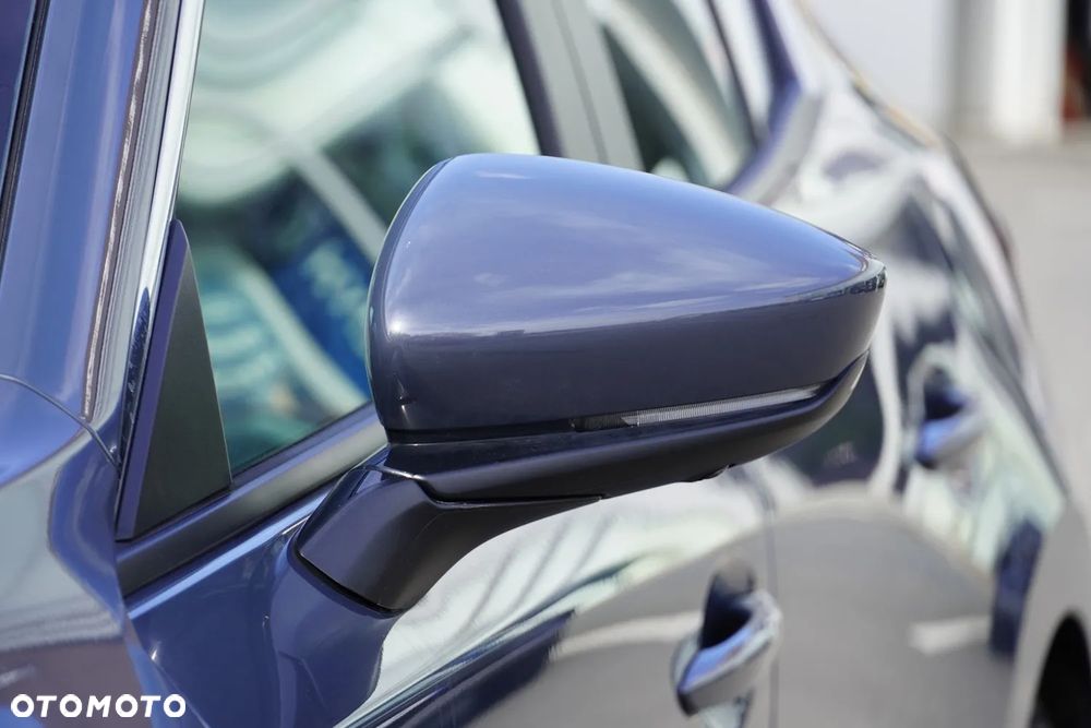 Mazda 3 2.0 mHEV Exclusive Line - 30