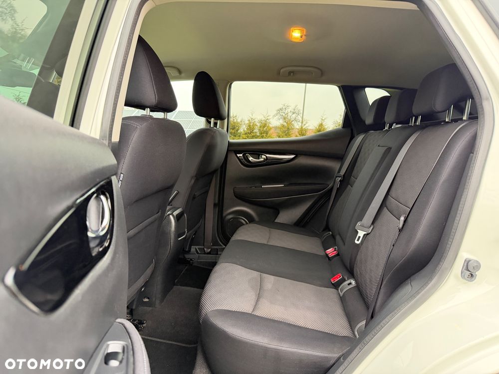 Nissan Qashqai 1.5 dCi Tekna - 7