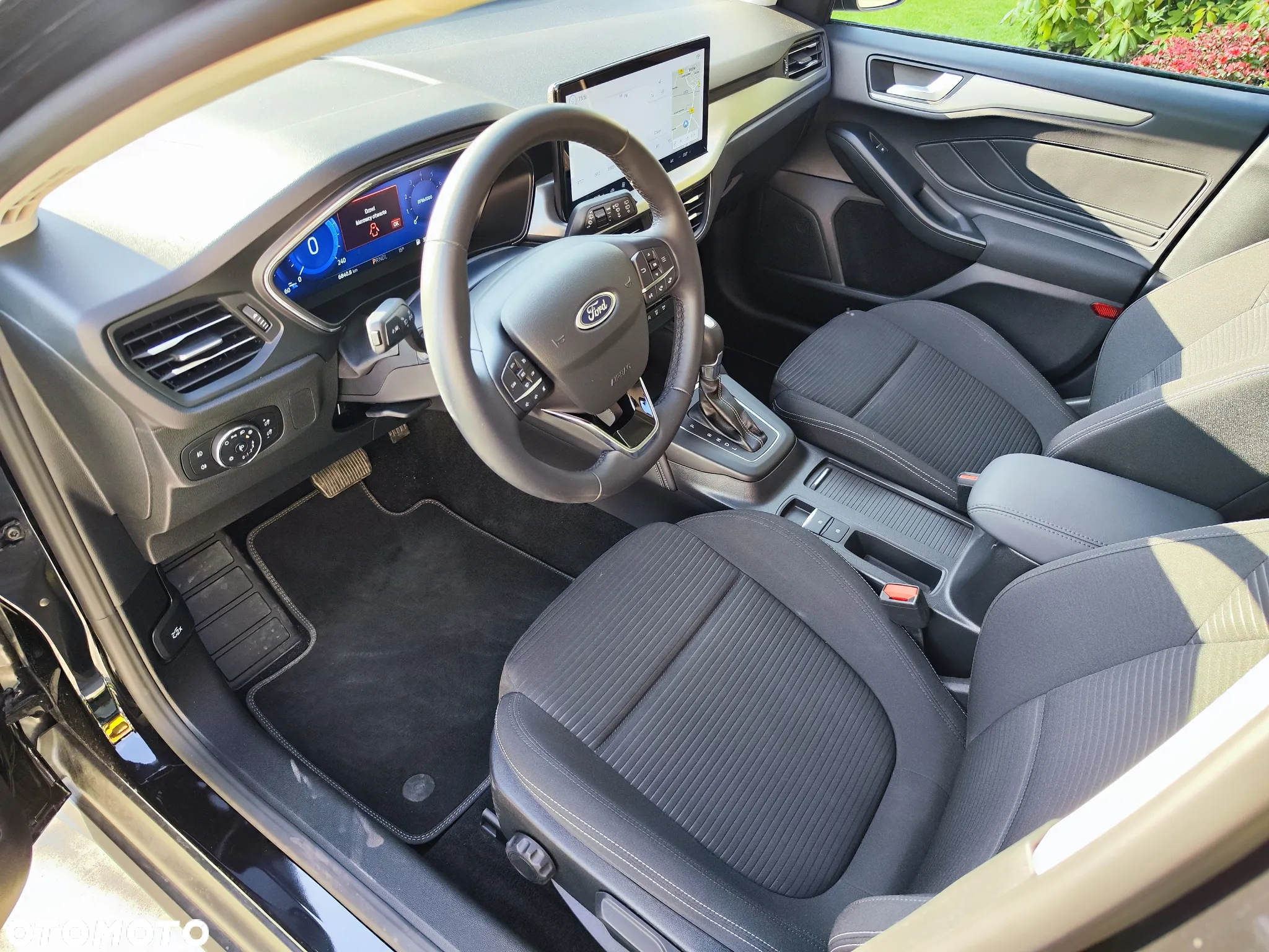 Ford Focus 1.0 EcoBoost Hybrid TITANIUM - 9