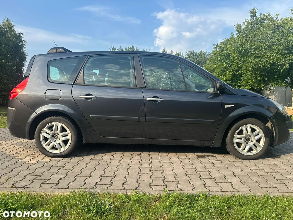 Renault Grand Scenic - 4