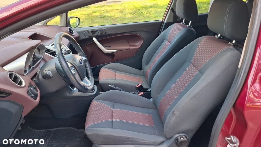 Ford Fiesta 1.4 Titanium - 20