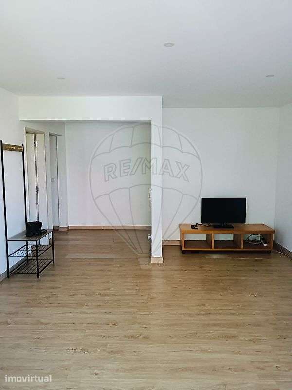 Apartamento T2 para arrendamento - Grande imagem: 4/13
