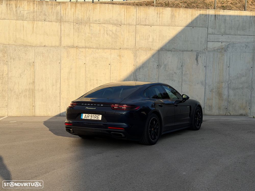 Porsche Panamera - 3