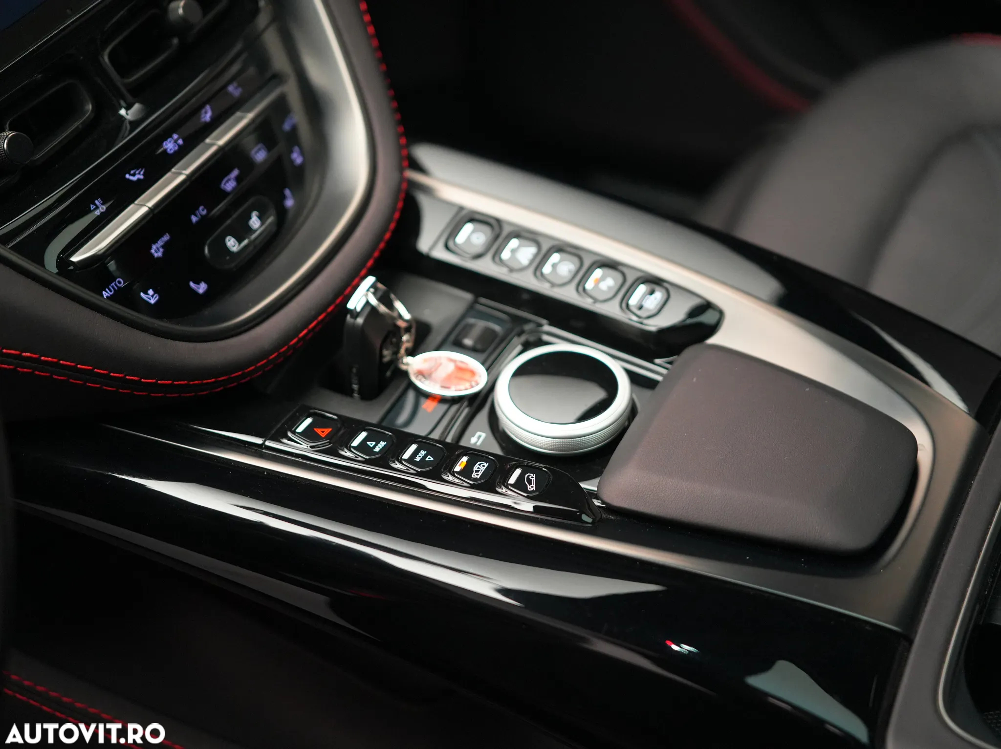 Aston Martin DBX Standard - 12