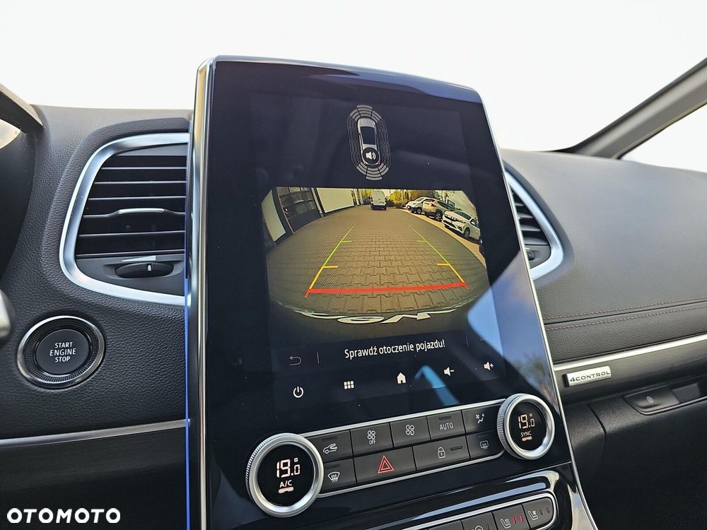 Renault Espace 2.0 Blue dCi Initiale Paris EDC - 28