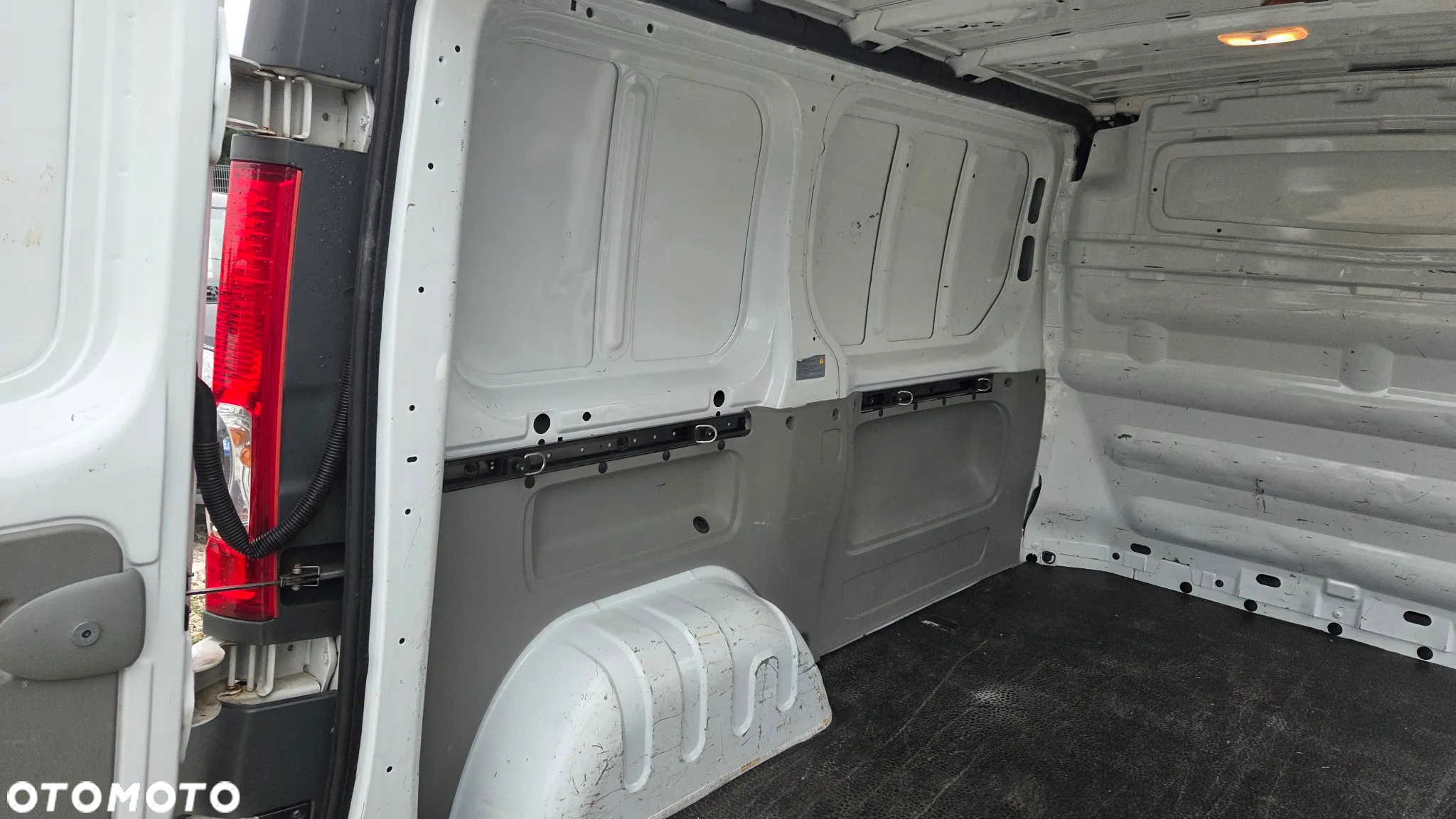 Opel Vivaro 2.0 CDTI L1H1 - 20