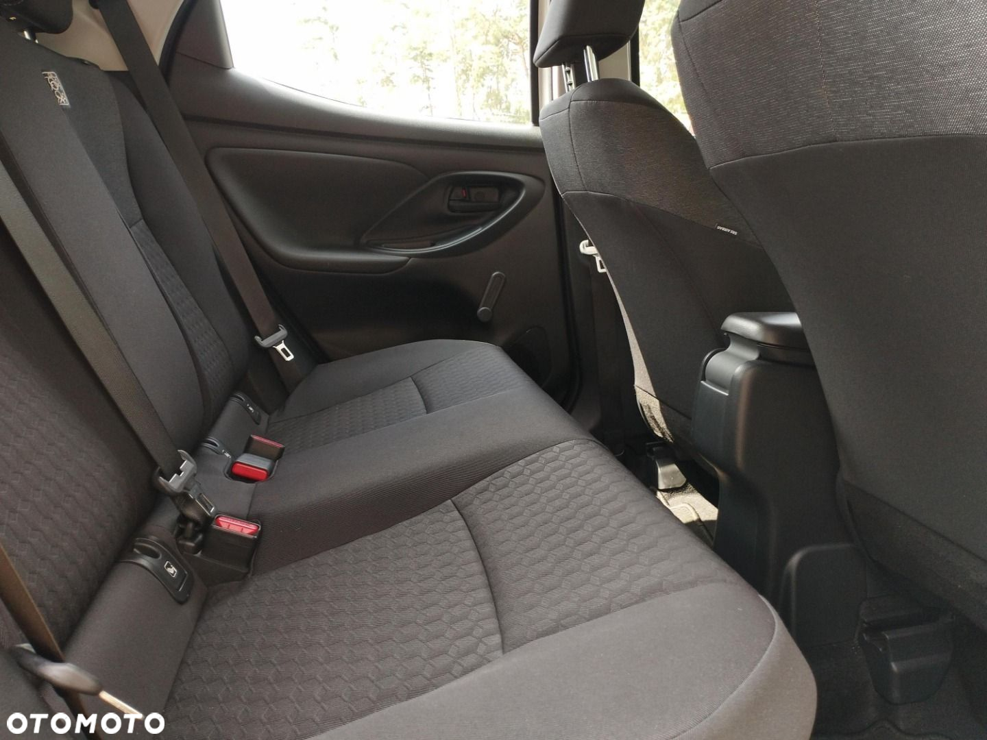 Toyota Yaris - 10