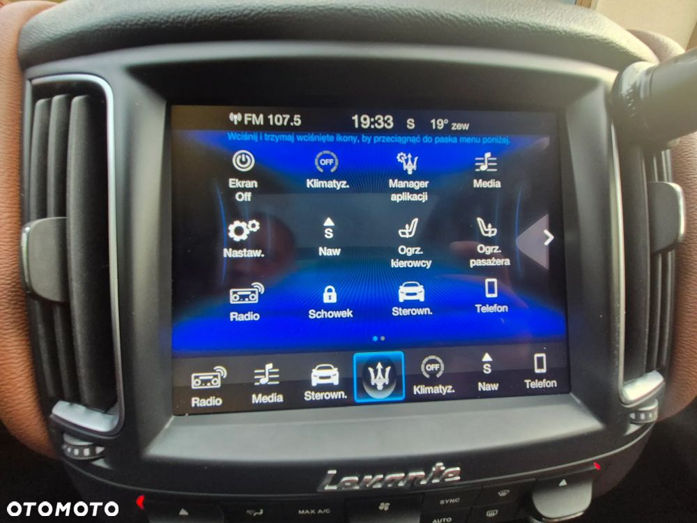 Maserati Levante - 23