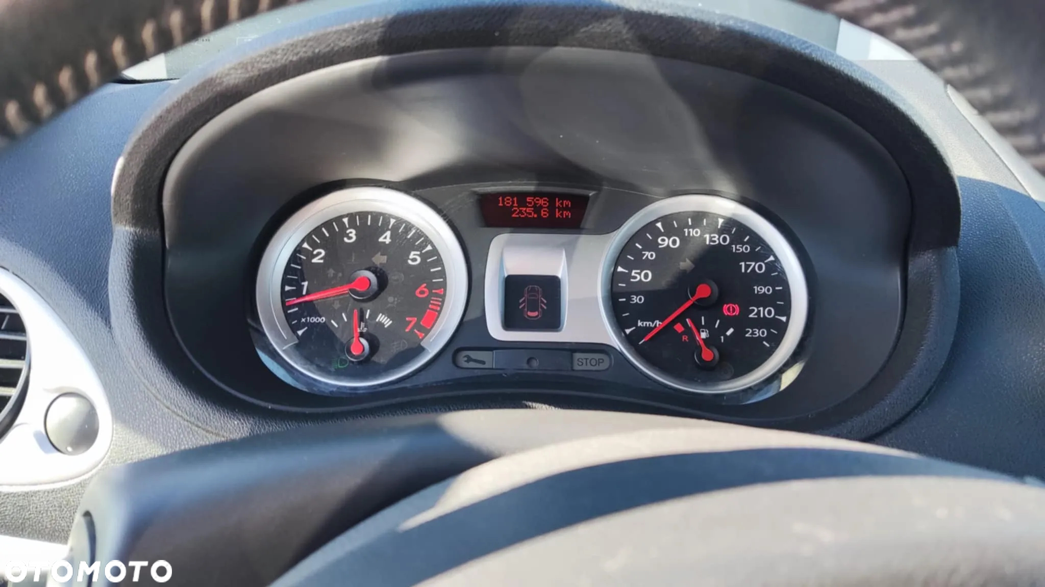 Renault Clio - 8
