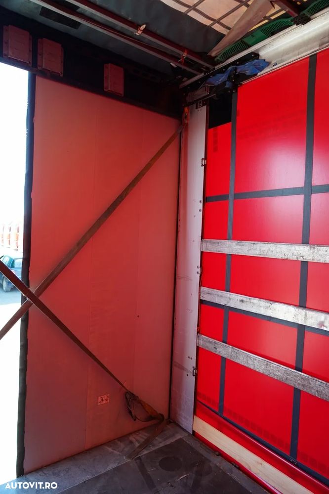 Wielton CORTINĂ WIELTON / MEGA / SISTEM BDE - STALPINI CULISANTI / AXE SAF / ACOPERIȘ ARMAT - 22