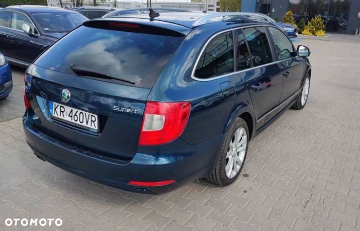 Skoda Superb 2.0 TDI 4x4 Elegance DSG - 3