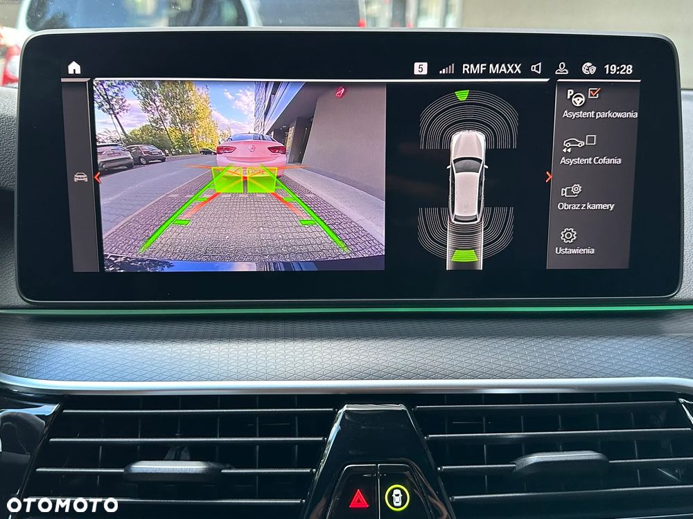 BMW Seria 5 530d xDrive M Sport Edition - 32