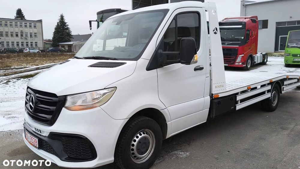 Mercedes-Benz Sprinter - 1