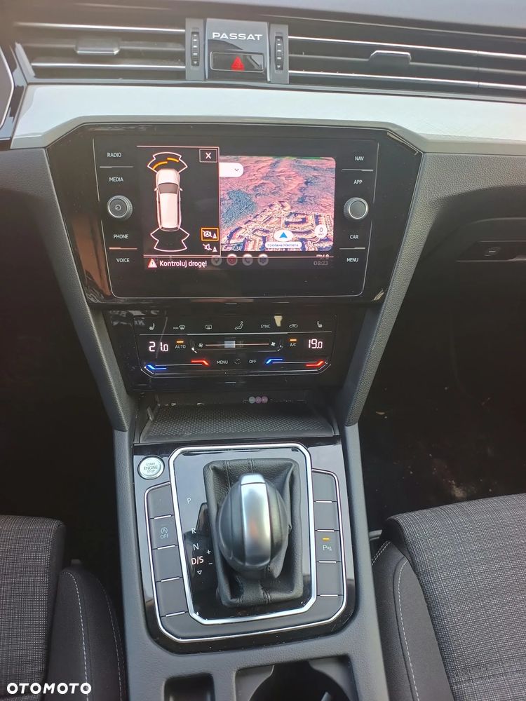 Volkswagen Passat - 27