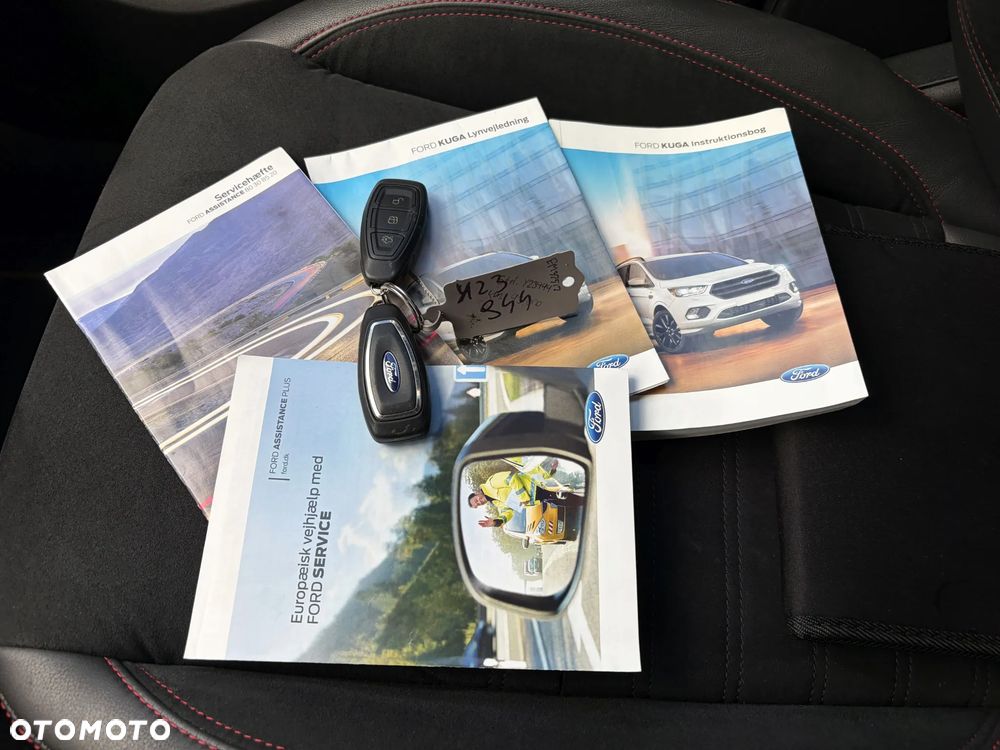 Ford Kuga 1.5 EcoBlue ST-LINE - 34