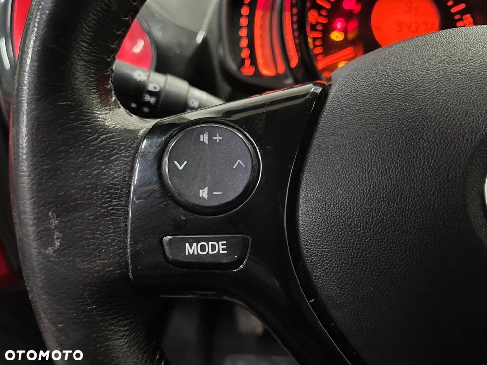 Toyota Aygo x-play Edition S+ - 17