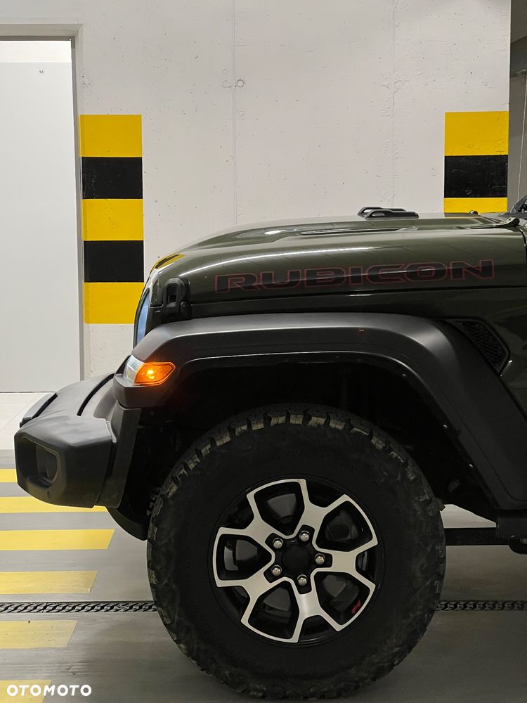 Jeep Wrangler - 4