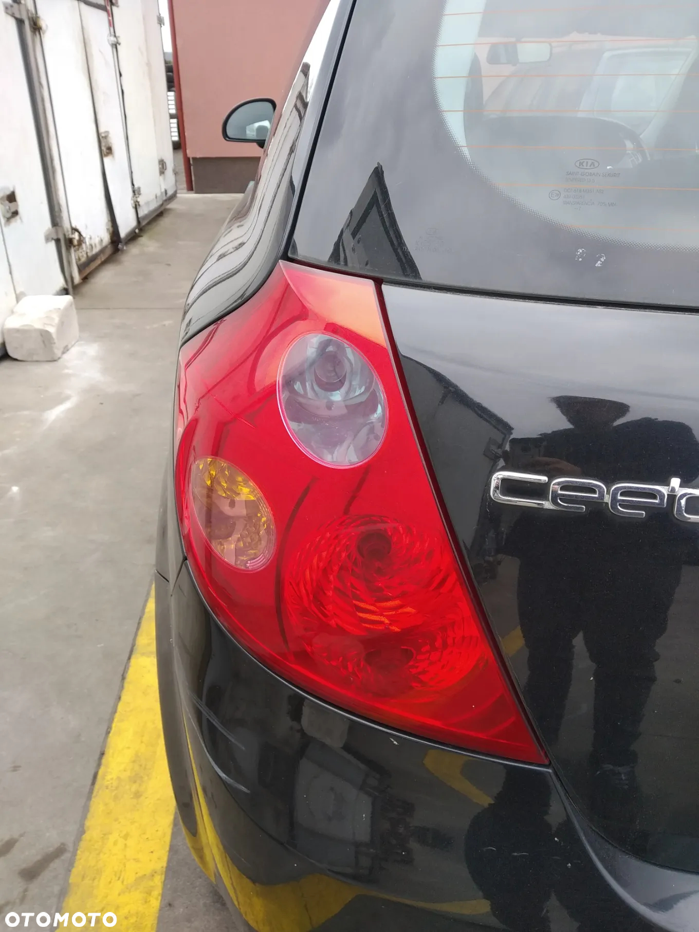 KIA CEED I 1.6 CRDI 06 - 09 - DRZWI PRZÓD TYL LEWE PRAWE UK 1K - 16