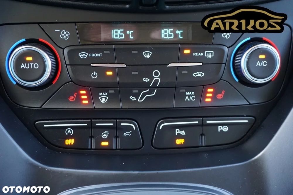 Ford Kuga 2.0 TDCi 4x4 Vignale - 23