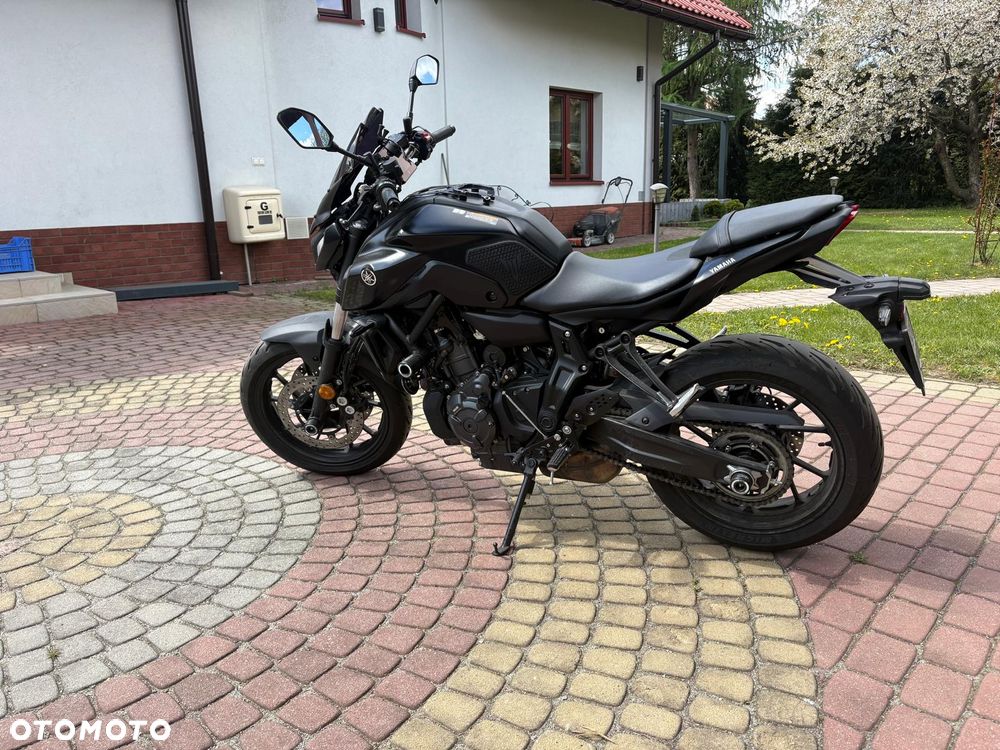 Yamaha MT - 7