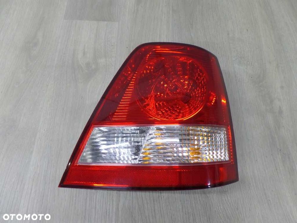 KIA SORENTO 02-09 LAMPA TYL PRAWA - 4