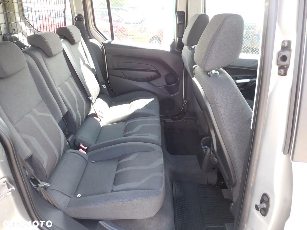 Ford Transit Connect - 11