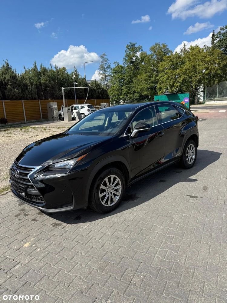 Lexus NX 300h Elite 2WD - 2