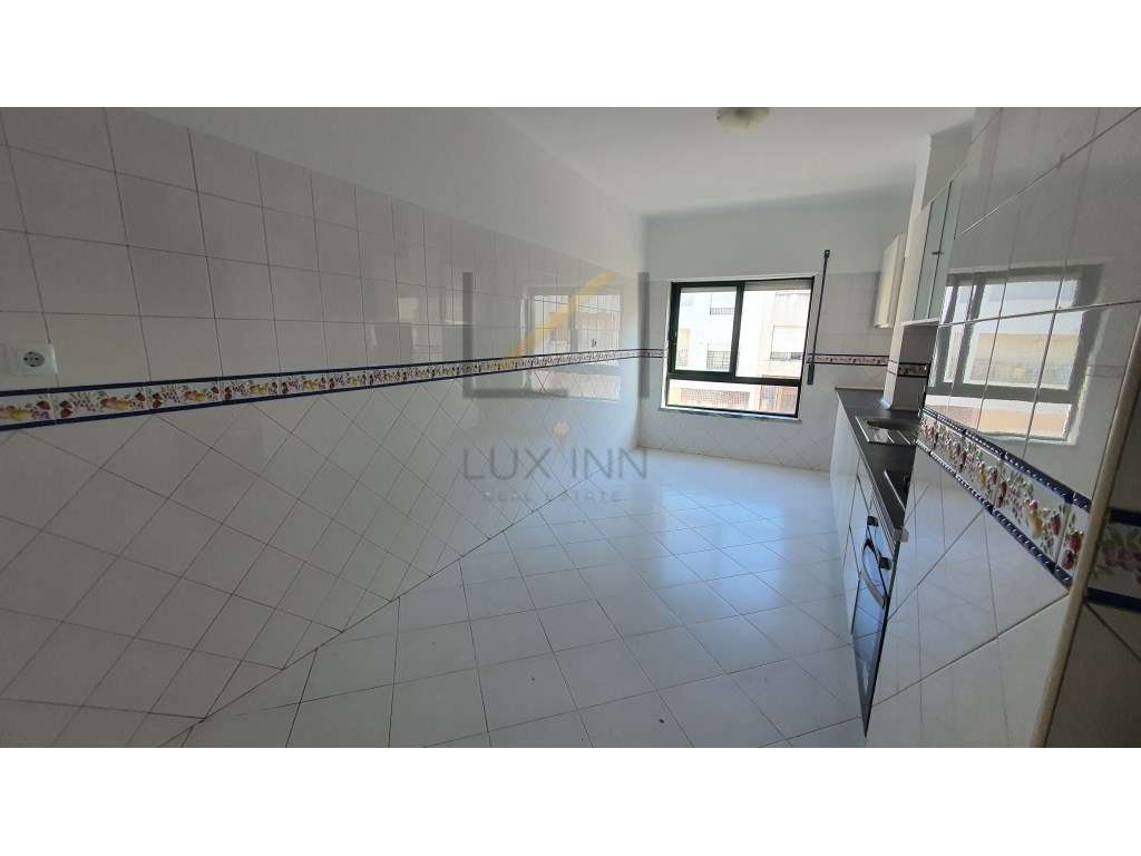 T2 Renovado em Paio Pires - Grande imagem: 4/21